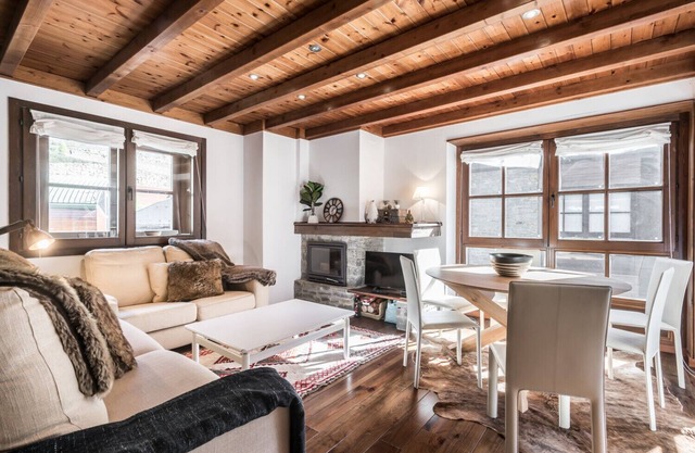 Baciver Beautiful apartment for 5p at the foot of the slopes in Cota 1500 of Baqueira-Beret