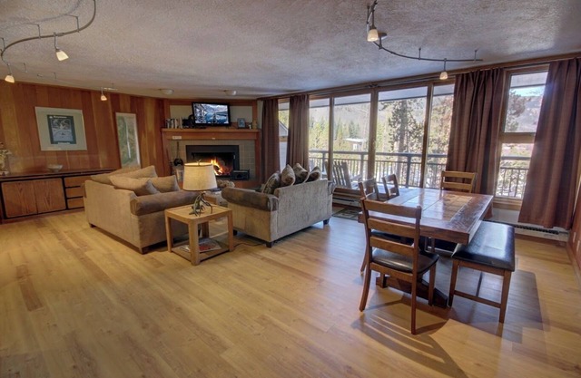 Balcony with Views, Indoor Pool & Hot Tubs