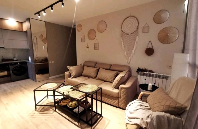 Bali Style Expats Flat: Coffee & Yoga & Work room