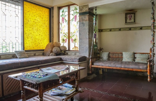 Bambi Radiating Good Ambiance, calm, serene, safe & comfortable home stay!