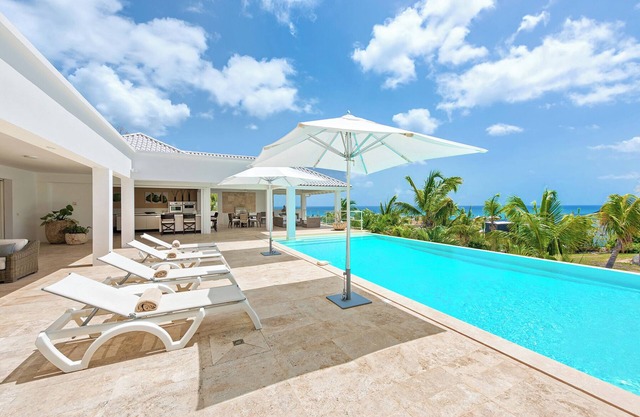 Bamboo - Stunning Contemporary West Indian Villa
