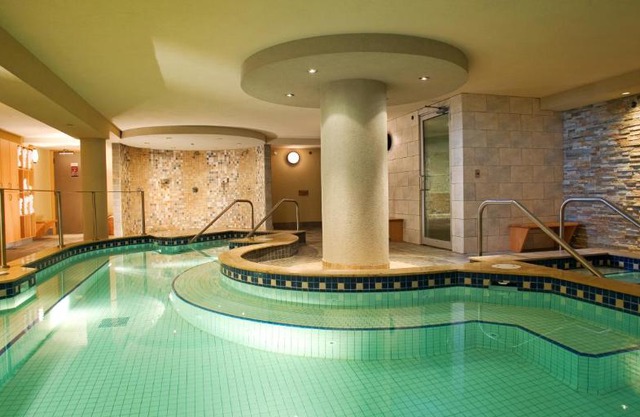 Banff Caribou Lodge and Spa