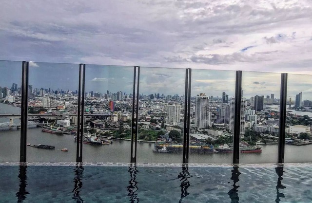 Bangkok Skyline River View Condo