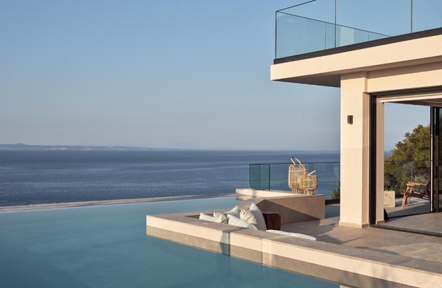 Bardo Villa, Endless Blue with Heated Pool, By ThinkVilla