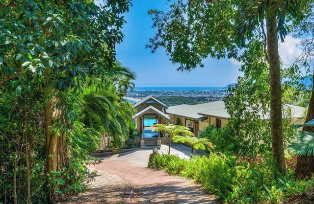 Barong Luxury Home, Private and Tranquil Estate