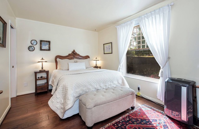 Bath Street Inn B & B