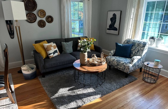 Bayview Bungalow-Cozy Stay Near Downtown