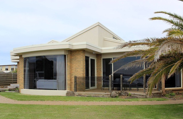 Bayviews @ Newhaven - Four Bedroom House, Sleeps 11