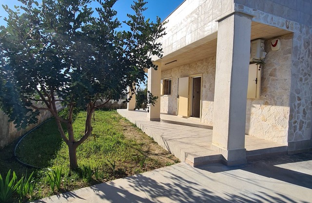 Beautiful villa near Torre Ovo, 800 meters from the sea.