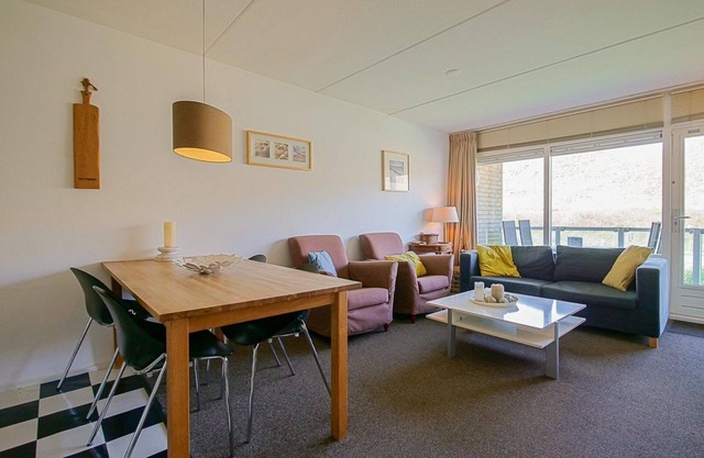 Beach 27: Enjoy a relaxing vacation in this family-friendly apartment near the beach and the bustling center of Callantsoog