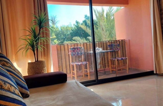 🏖 🏊‍♂️ Beach 500 meters 🏠 sunny ☀️ balcony garden view 🌴 WiFi SmartTV 🖥