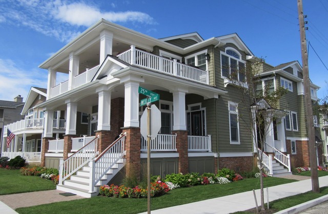 Beach Block Ocean City 5-room apartment, newly built in desired Goldcoast
