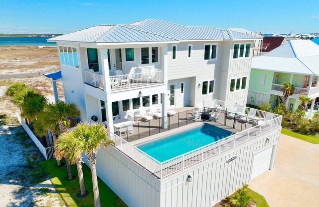 Beach Country 7 BR/7.5 House w/Heated Pool