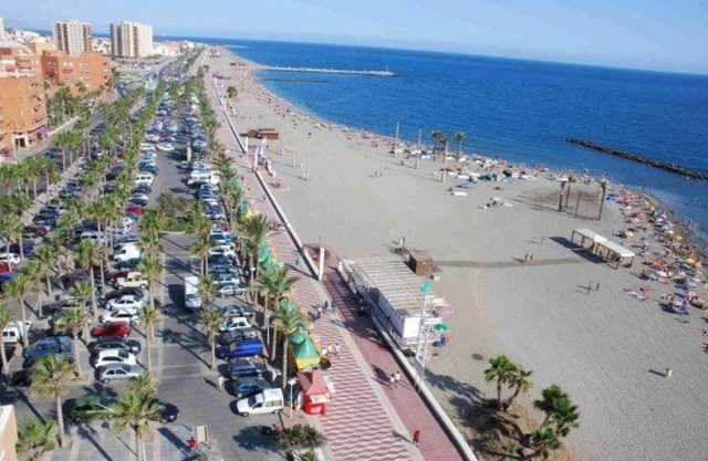 Beach Front Triplex Townhouse - Ideal for family with children