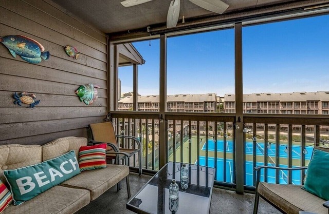Beach Hall Pass Getaway - North Myrtle Beach