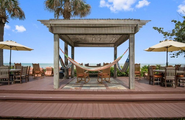 Beach Place Guesthouses