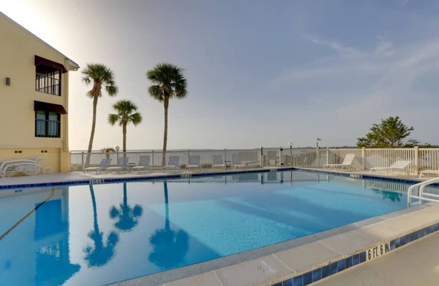 Beach Retreat w/Pool & Fishing Dock