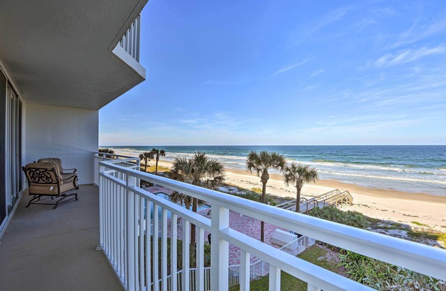 Beachfront Condo w/Pool Access in Ponce Inlet
