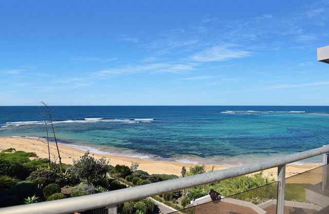 Beachfront on Werrina, The Breakers