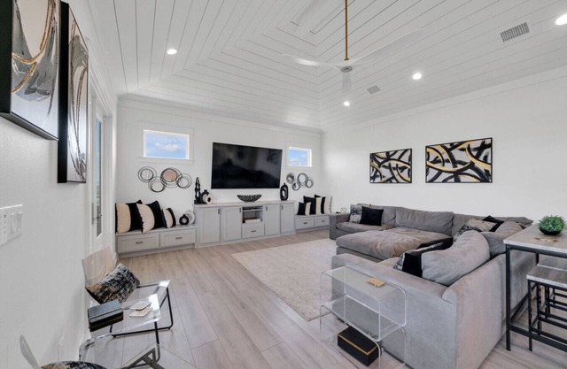 Beachfront Retreat | 4BR w/Ocean Views & Parking