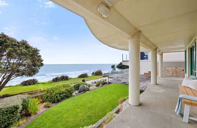 Beachfront Studio with Sea Views