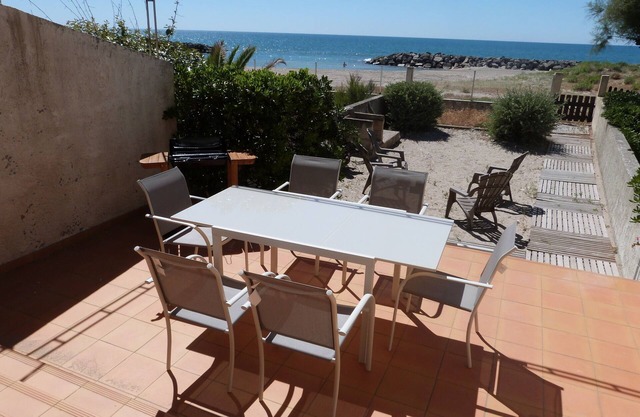 Beachfront villa directly on the beach