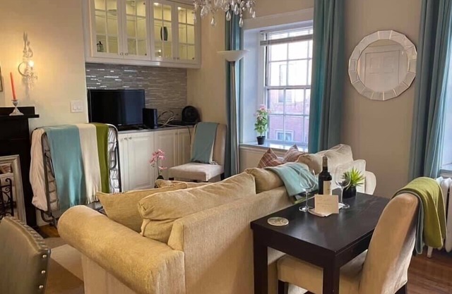 Beacon Hill Condo - 51 Hancock Street unit 10, Boston MA 02114- perfect location