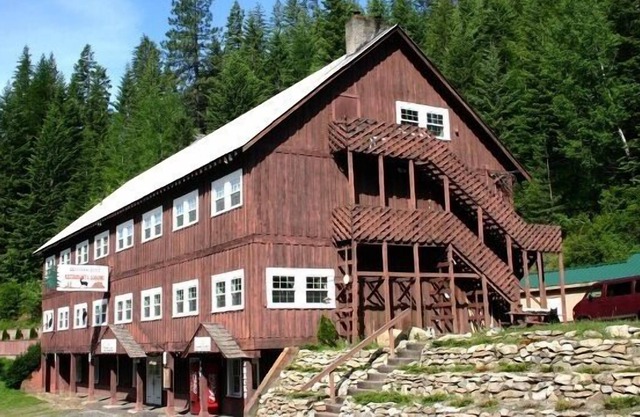 Bear Creek Lodge