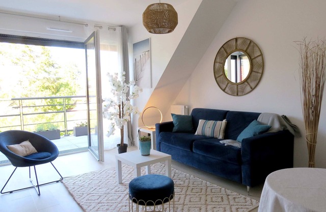 Beautiful 2-room apartment 200 m from the beach and shops