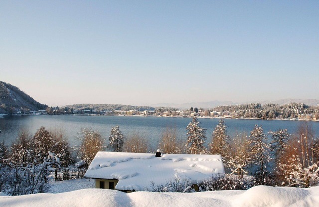 Beautiful private villa for 6 guests with WIFI, TV, terrace and pets allowed