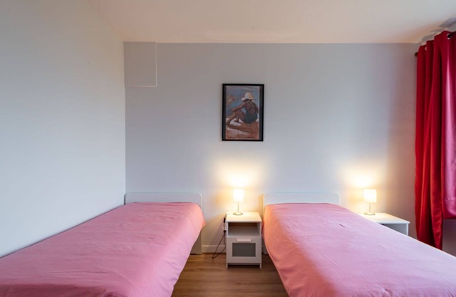 Beautiful private villa for 5 guests with TV and parking
