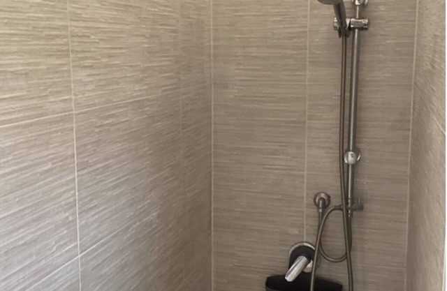 Beautiful apartment for 4 guests with A/C, WIFI, TV, balcony, pets allowed and parking