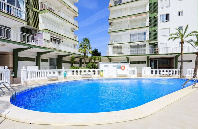 Beautiful apartment for 2 people with pool, TV and terrace