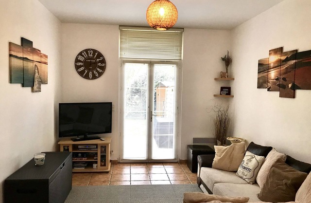Beautiful 1 Bedroom Gite In Pleurtuit