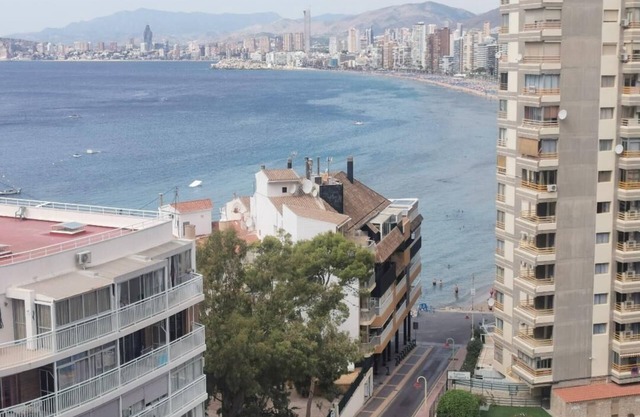 Beautiful 3-bedroom apartment 40 meters from Levante beach
