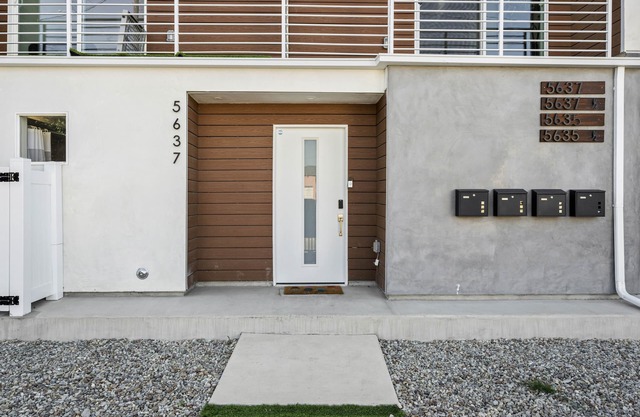 Beautiful 4 Bedrooms Townhome new construction in NoHO! nPerfect for family!