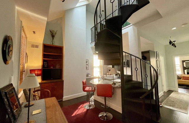 Beautiful 4-Level Home in Heart of Old Town