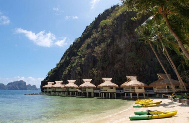 Beautiful 5 Star Water Cottage with Sea Views on Miniloc Island Resort, El Nido Cottage 1006
