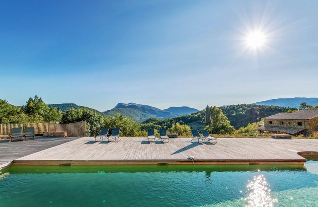 Beautiful 500 acre French estate amongst lavender fields and woodland