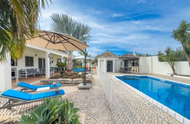 Beautiful 8 person luxury villa with a large private swimming pool