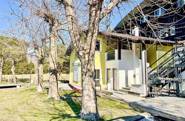 Beautiful apartment for 3 people with WIFI, balcony, pets allowed, panoramic view and parking
