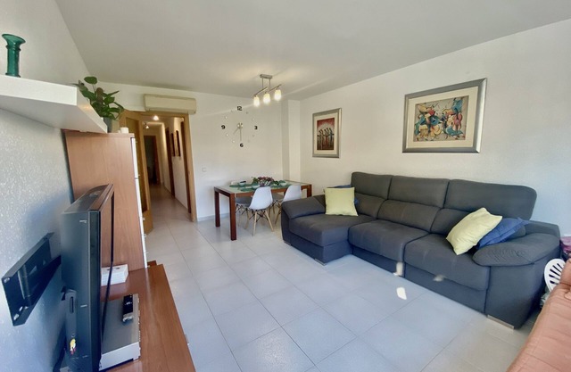 Beautiful And Bright Apartment In Calafell,