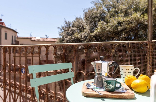 Beautiful apartment for 4 guests with WIFI, TV, balcony and pets allowed