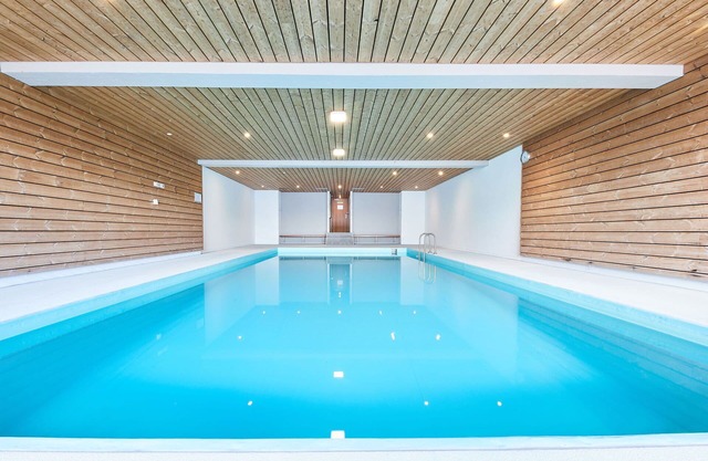 Beautiful apartment for 4 guests with WIFI, pool and balcony