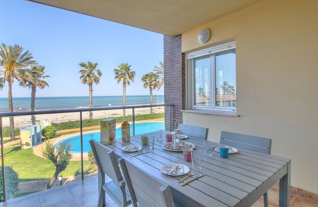 Beautiful apartment in First Line Marina Azul
