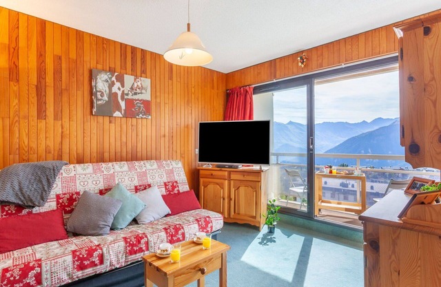 Beautiful apartment for 4 people with WIFI, TV, balcony and parking