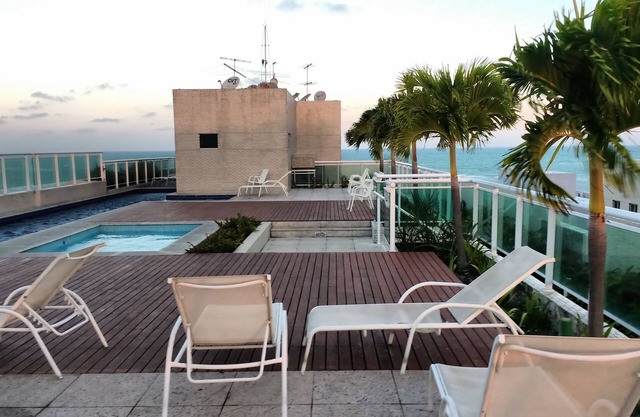 BEAUTIFUL APARTMENT BY THE SEA OF MACEIÓ.