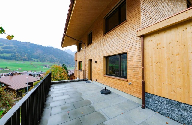 Beautiful apartment for 4 guests with WIFI, TV and balcony
