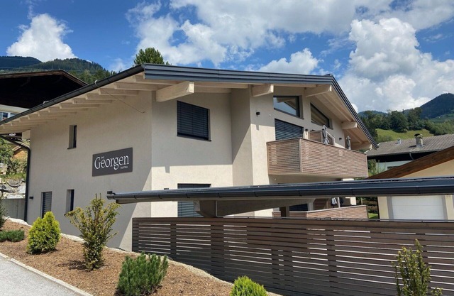 Beautiful apartment for 4 guests with WIFI, TV, terrace and pets allowed