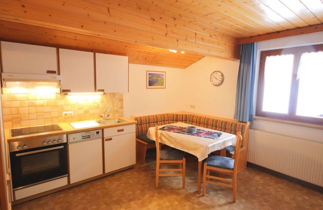 Beautiful apartment for 6 people with WIFI, TV, patio and pets allowed